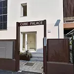A Due Passi Dal Mare-Cube Palace
